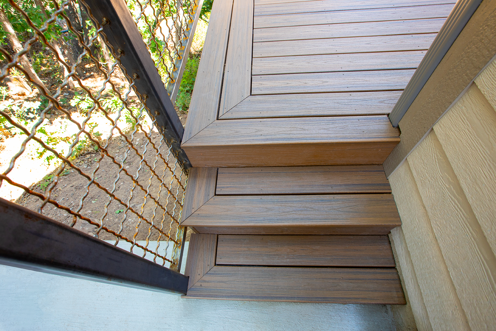 Picture framing of Trex steps on a deck in Flagstaff Arizona