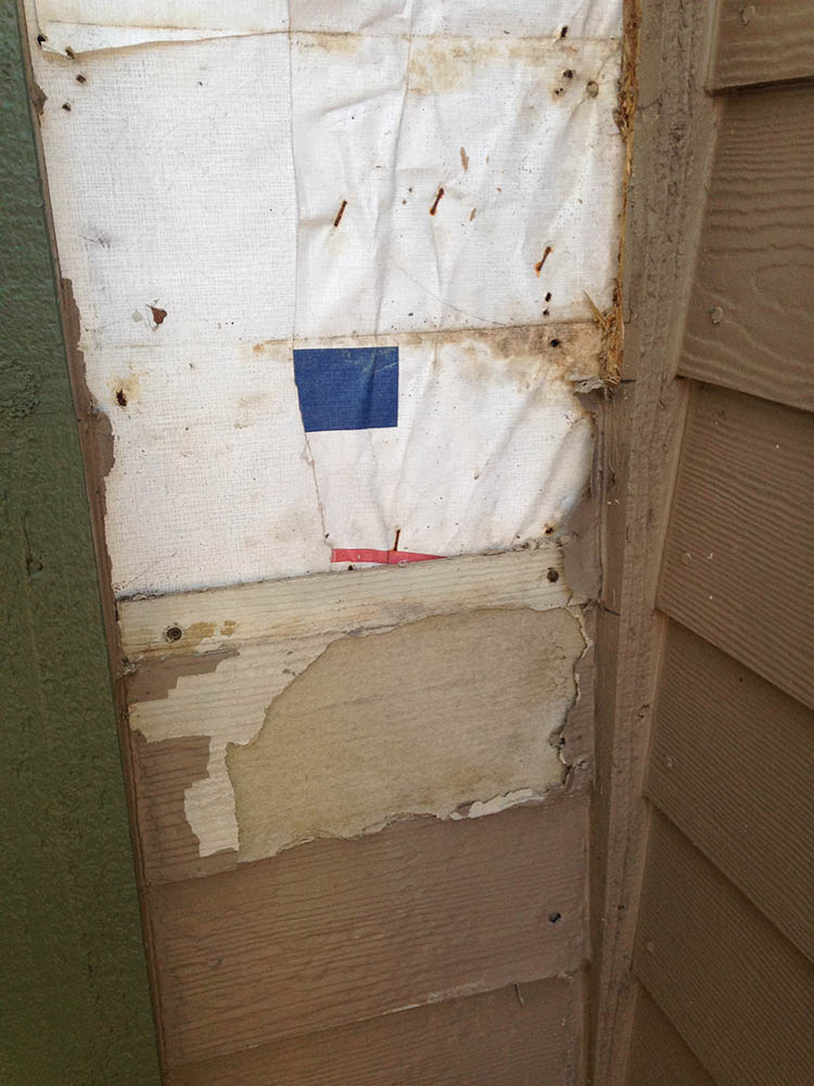 Water damage on HardiePlank brand siding in Flagstaff AZ.