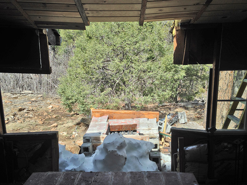 A collapsed chimney near Flagstaff